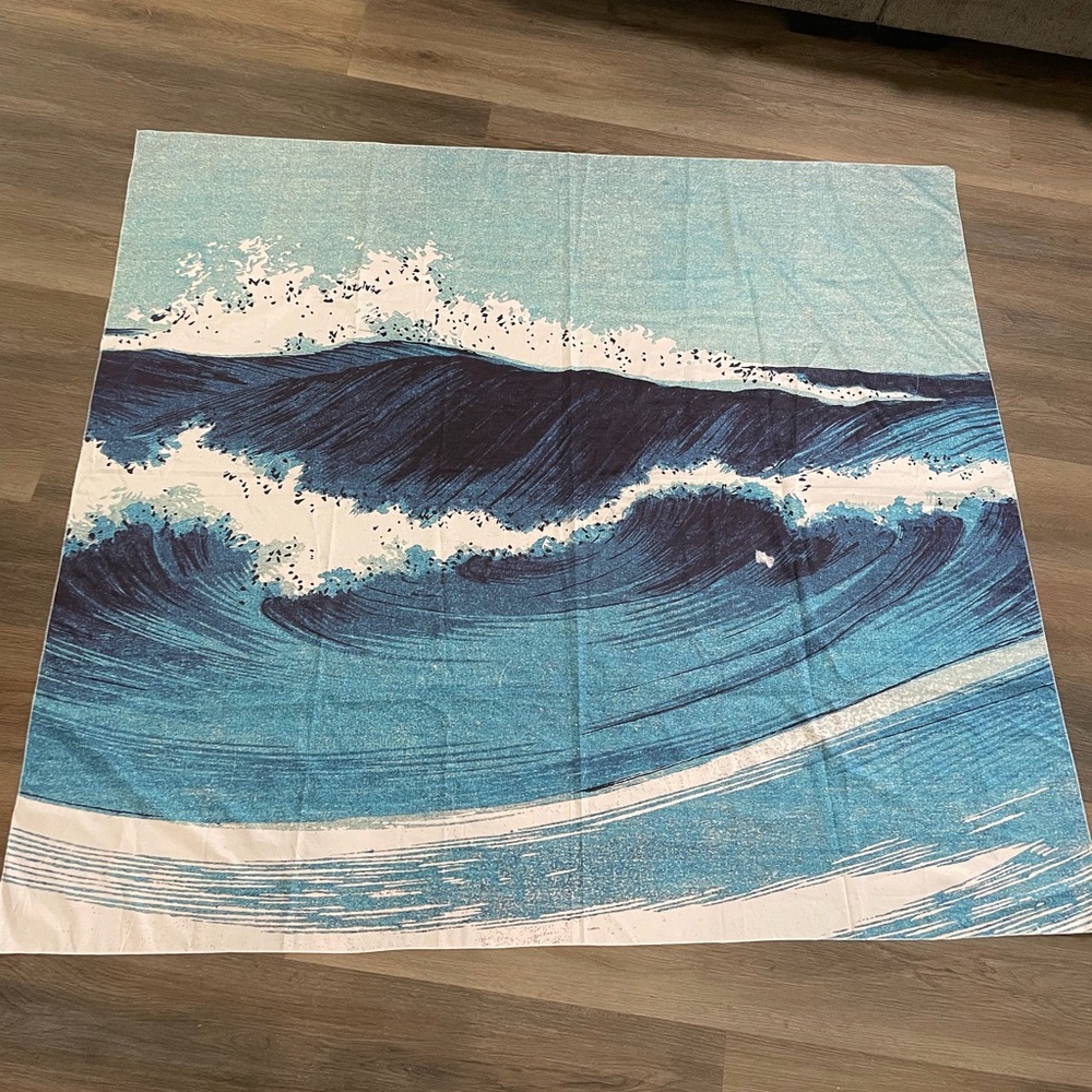 Waves - Hato zu Tapestry by artist Uehara Konen